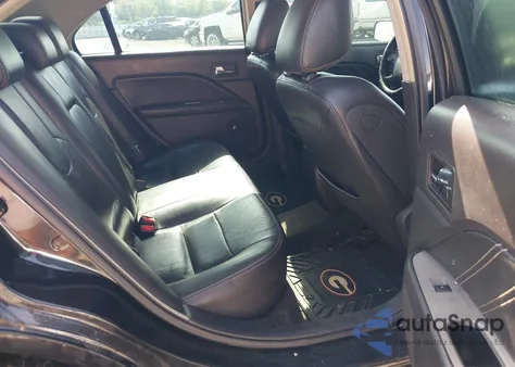 2010 Ford Fusion Sport z USA, uszkodzony, nr VIN 3FAHP0KC6AR370463